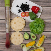 කුඩා-ආහාර 40 ලැයිස්තුව